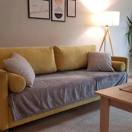 Chopin Park Lux Apartment, Self Check-in 24h, Free Parking, Air-conditioning アパート *