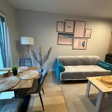 Chopin Park Lux Apartment, Self Check-in 24h, Free Parking, Air-conditioning Poznan