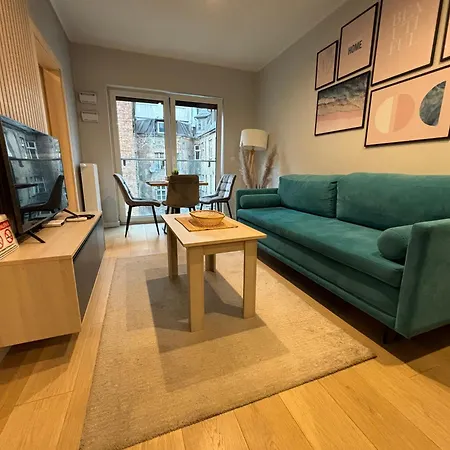Chopin Park Lux Apartment, Self Check-in 24h, Free Parking, Air-conditioning Poznan