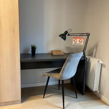 Chopin Park Lux Apartment, Self Check-in 24h, Free Parking, Air-conditioning Apartment Poznan