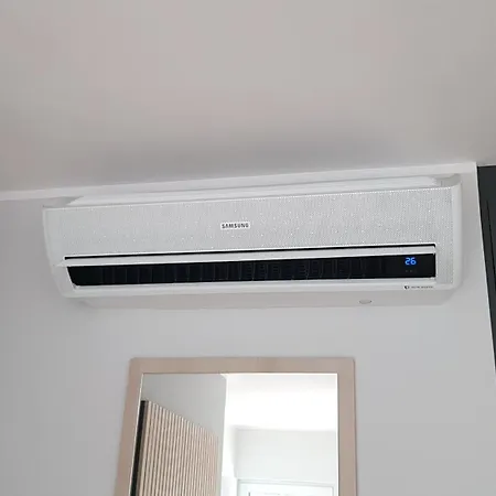 Chopin Park Lux Apartment, Self Check-in 24h, Free Parking, Air-conditioning * Познань