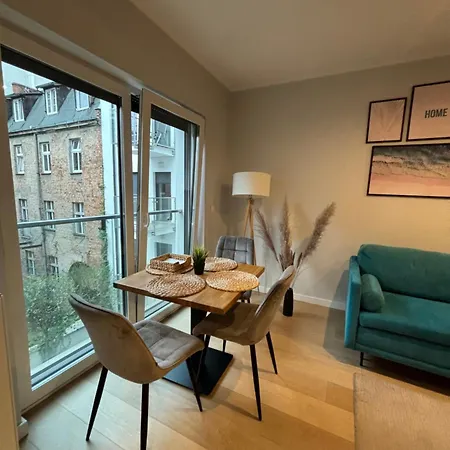 Daire Chopin Park Lux Apartment, Self Check-in 24h, Free Parking, Air-conditioning Poznan