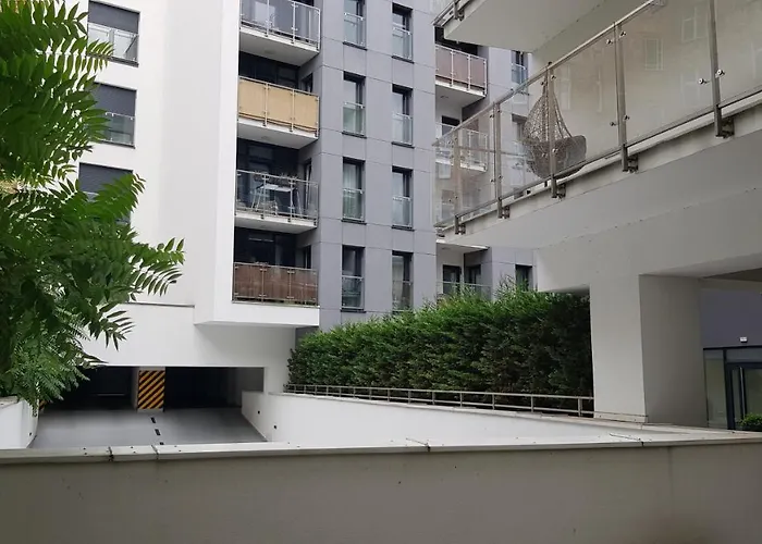 Chopin Park Lux Apartment, Self Check-in 24h, Free Parking, Air-conditioning Lägenhet *