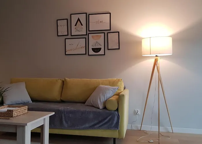 Chopin Park Lux Apartment, Self Check-in 24h, Free Parking, Air-conditioning Apartment *